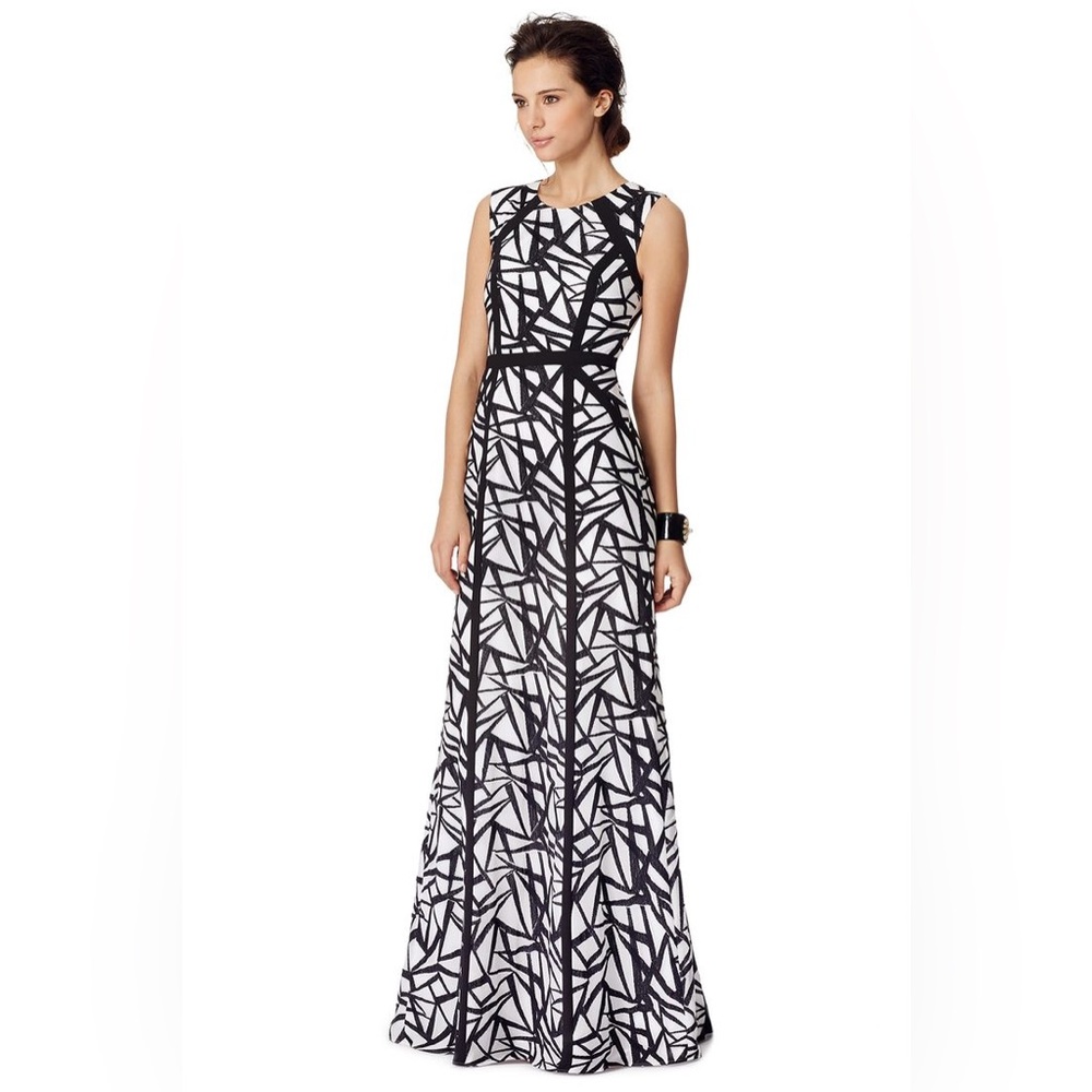 BCBGMAXAZRIA “Daniela” Sleeveless A-Line Gown – Size 2 - Picture 3 of 16